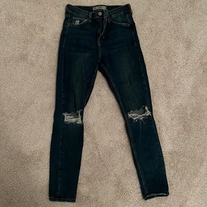 Topshop Ripped Jamie Jeans
